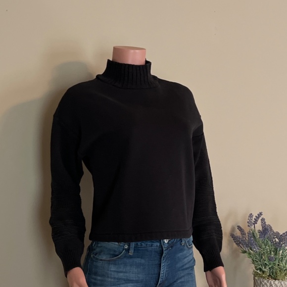 Mango Sweater - Picture 2 of 9